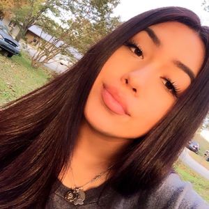 Meet your Posher, Monika